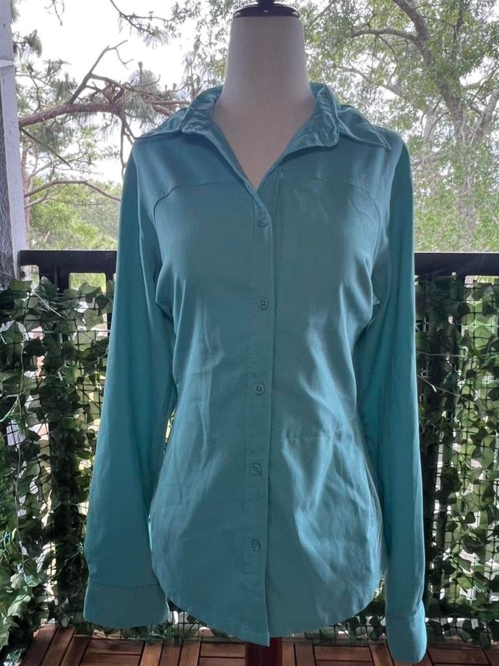 Columbia Teal Long-Sleeve Button-Down Shirt